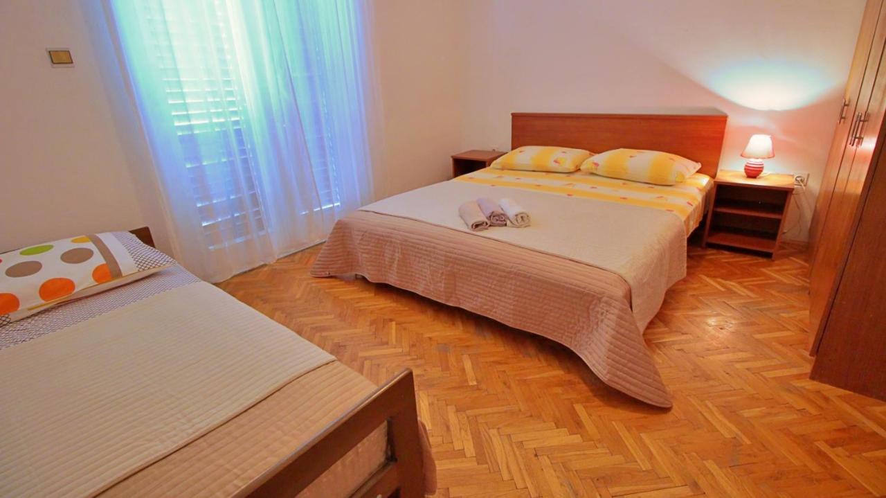 Apartments Iko Omiš Exterior foto